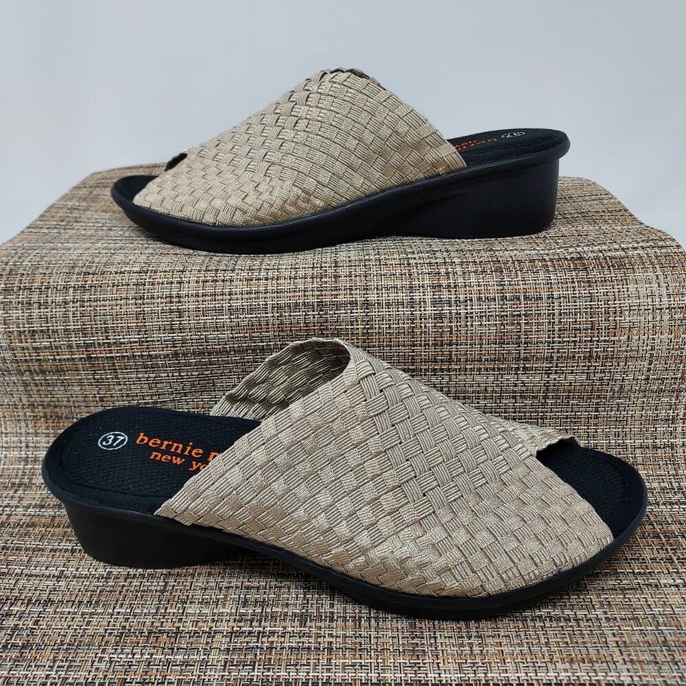 Bernie Mev Open Toe Mule Metallic Gold 2" Wedge EU 37 US 6.5-7 Comfort Summer